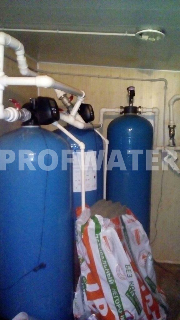 Системы очистки воды для загородного дома. Монтажные работы.